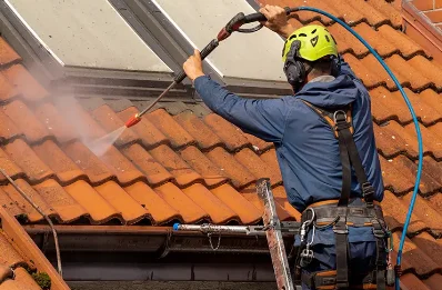 Démoussage et hydrofuge de toiture à Râches